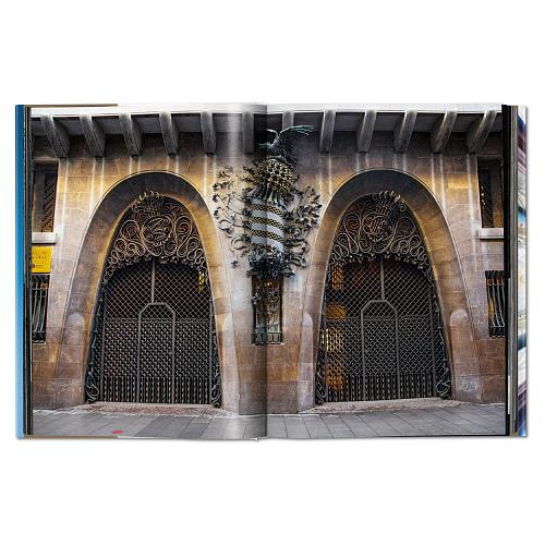 Книга Gaudi - The Complete Works