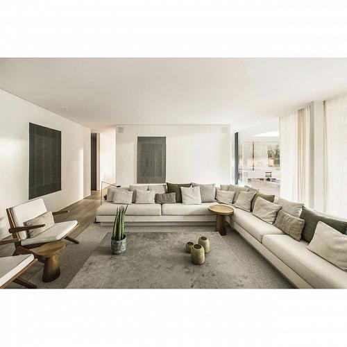 Книга World s Best - 50 Interiors from around the Globe